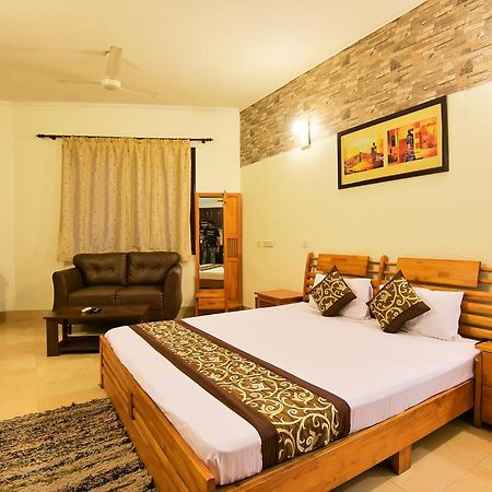 Bedchambers Serviced Apartments, Sushant Lok Gurgaon Bagian luar foto