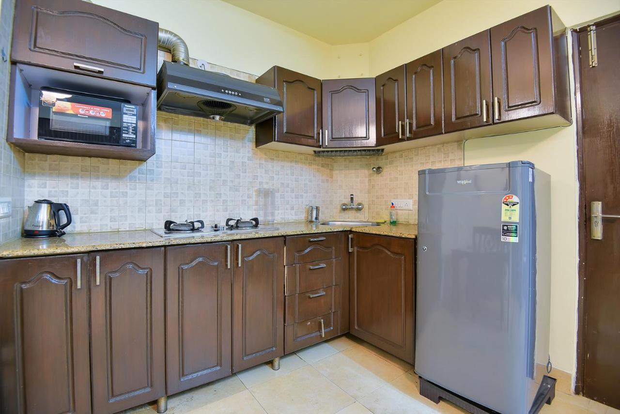 Bedchambers Serviced Apartments, Sushant Lok Gurgaon Bagian luar foto