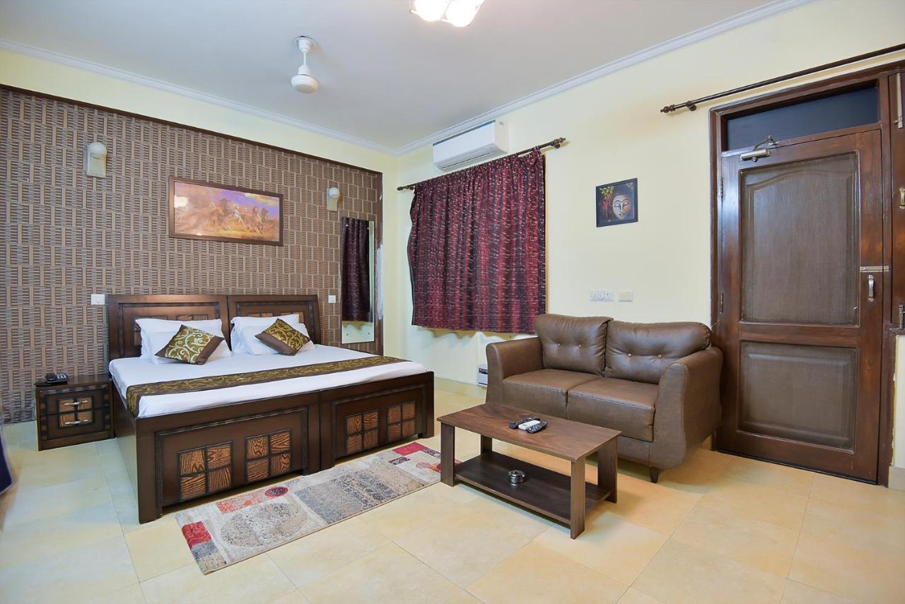 Bedchambers Serviced Apartments, Sushant Lok Gurgaon Bagian luar foto