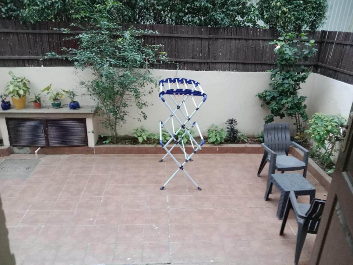 Bedchambers Serviced Apartments, Sushant Lok Gurgaon Bagian luar foto
